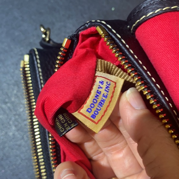 Dooney & Bourke Black Pebble Leather Crossbody GUC - Picture 10 of 13